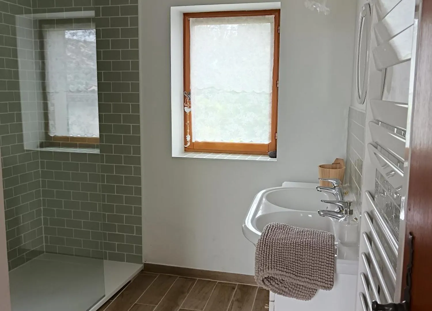 Bed and Breakfast Mas La Buissone Visan 0*,  Francia
